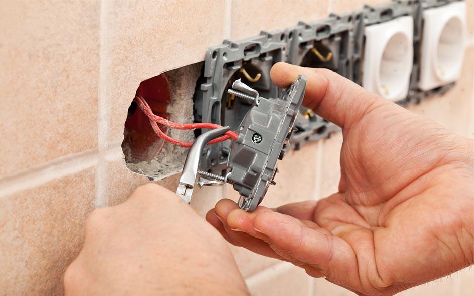 électricien de maintenance La Ville-du-Bois